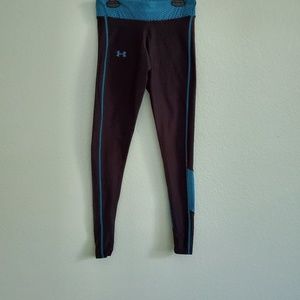 Under Armour compression cold gear pants. Size S